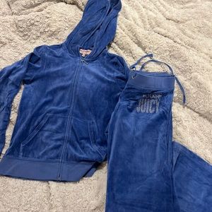 Y2k style juicy tracksuit